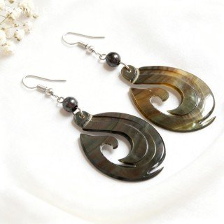 Hot Sale Shell Earrings Handmade Premium Elegance Design 